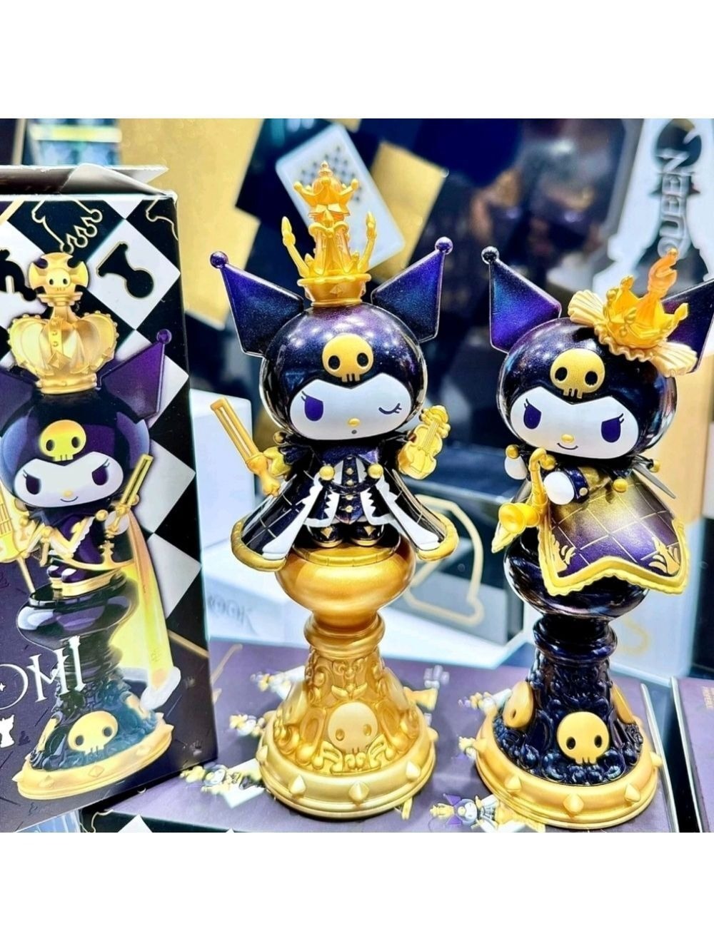 Kuromi Chess Set with Black and Gold Pieces #2742 - Picture 12 of 12